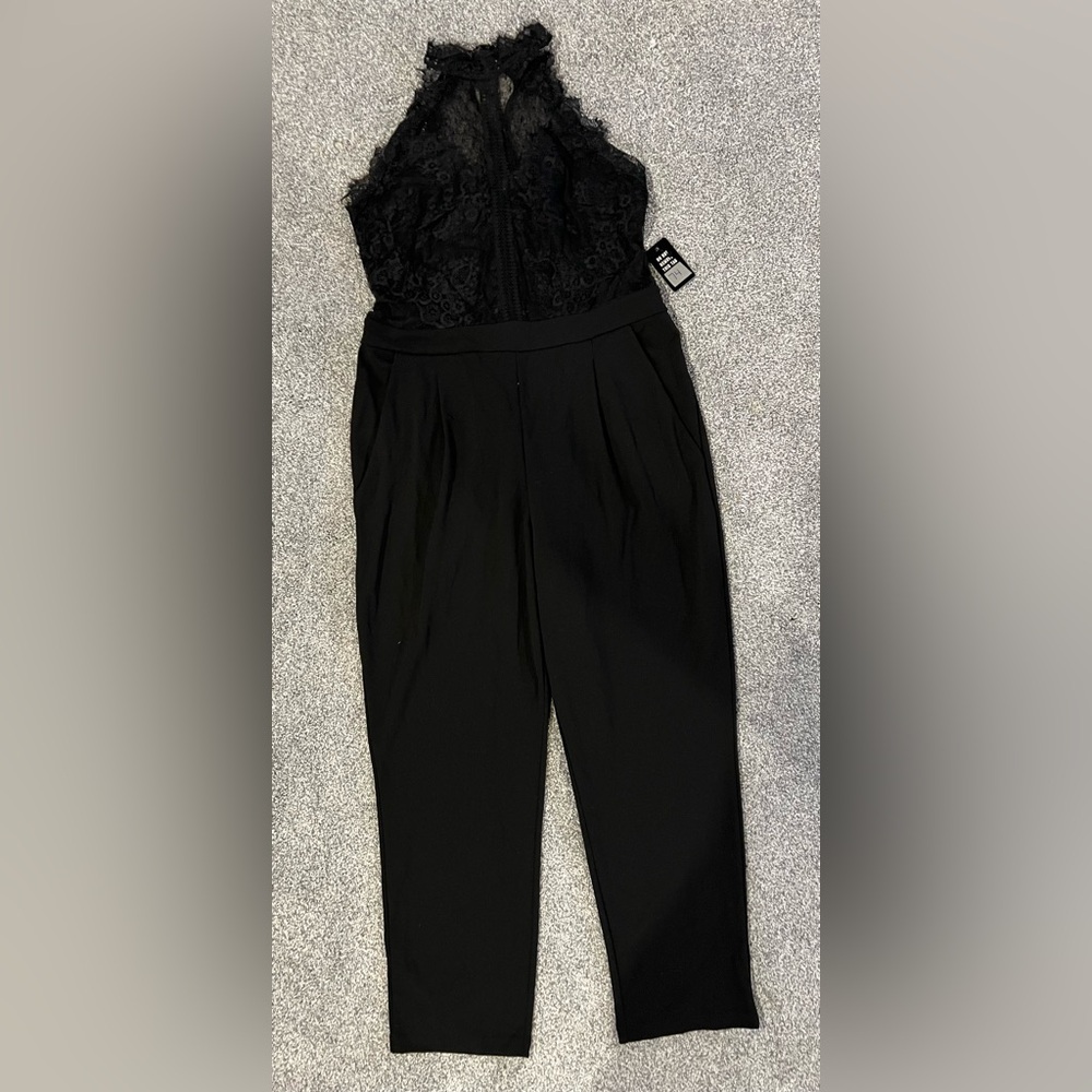 NWT EXPRESS Lace Halter Black Jumpsuit - Picture 1 of 11